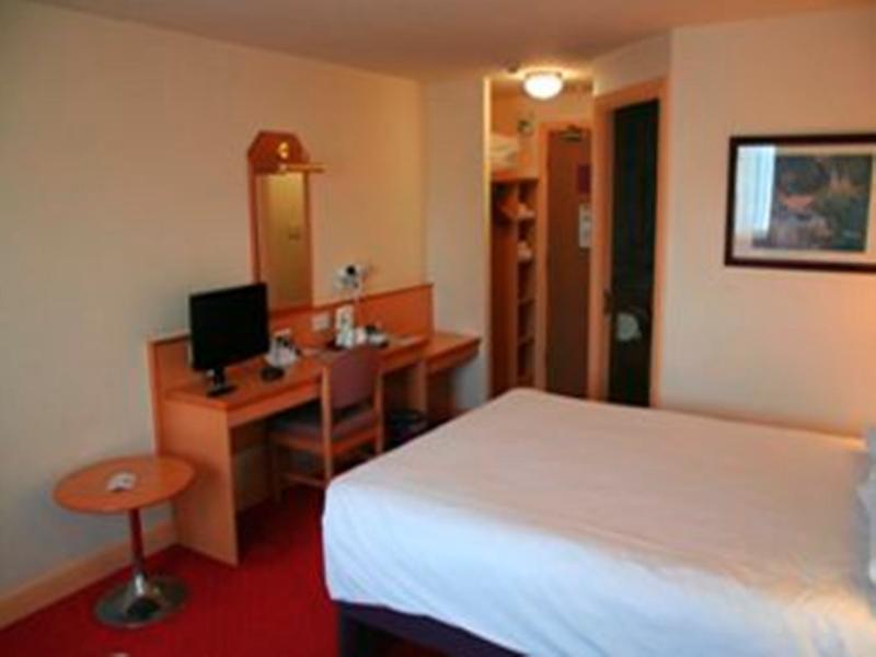 Days Inn Tewkesbury Strensham Habitación foto